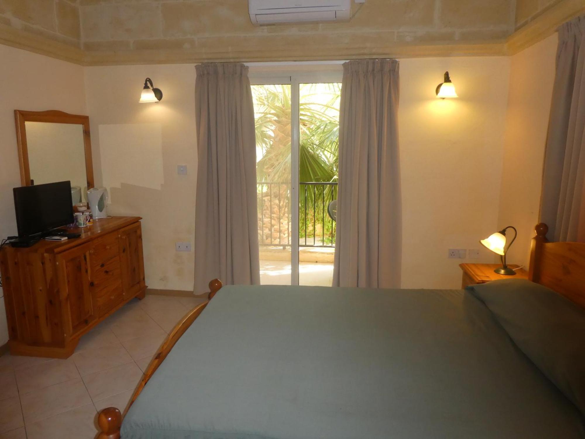 San Antonio Guesthouse Xlendi Eksteriør billede
